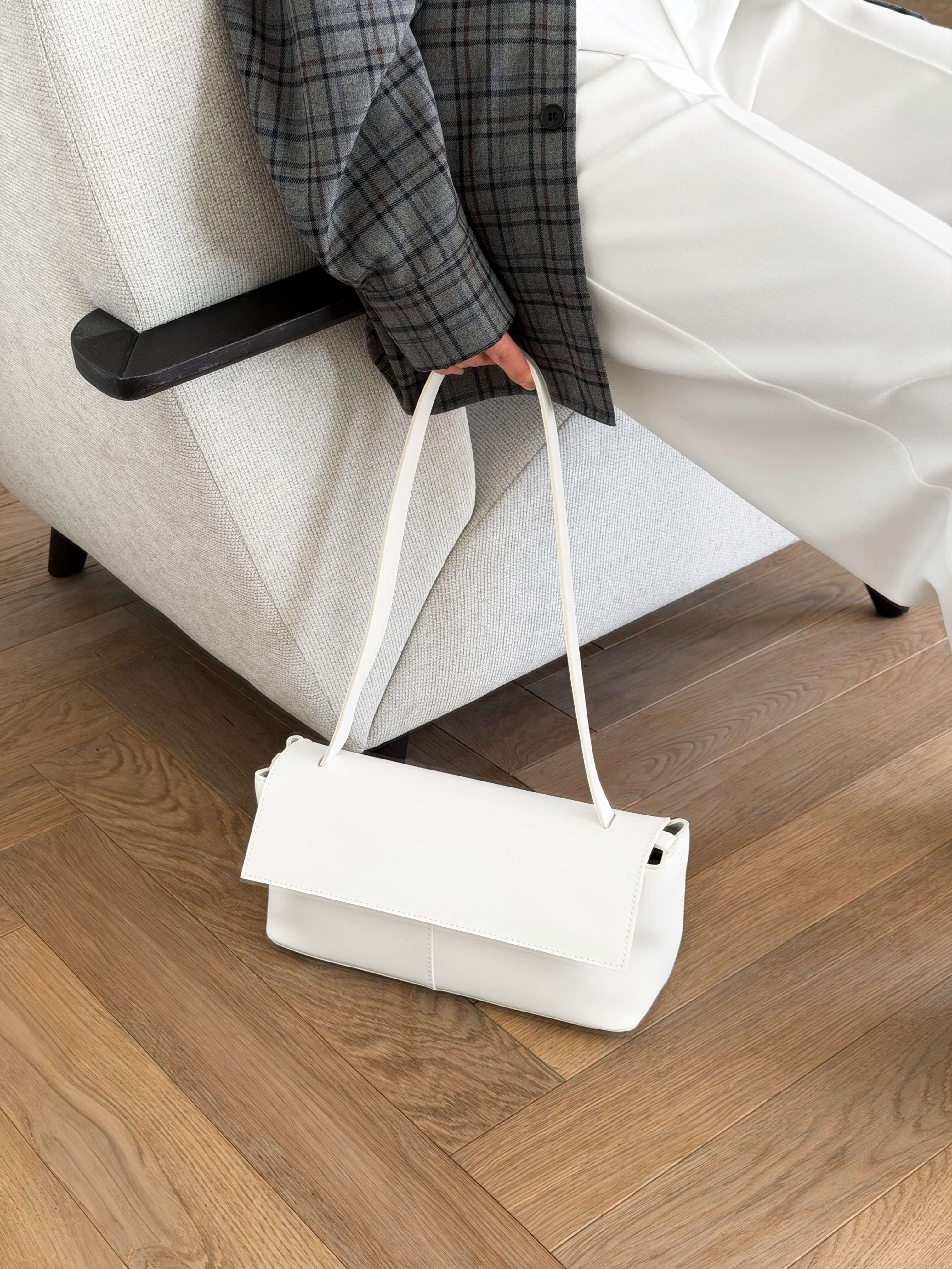 Клатч-багет МАДЛЕН білий LEMAN LM4871-2